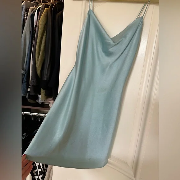 ALICE + OLIVIA Harmony Mini Slip Dress - Picture 4 of 7